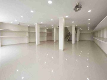 Disewakan Ruko 3 Lantai 854m² Agus Salim Bekasi Dekat Stasiun