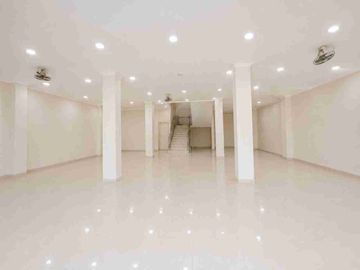 Disewakan Ruko 3 Lantai 854m² Agus Salim Bekasi Dekat Stasiun