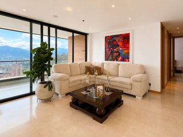 Apartamento en Arriendo en Cola de Zorro , Poblado Medellin Antioquia