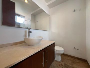 Apartamento en Arriendo en Alejandria Poblado Medellin Antioquia