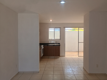Casa en Venta en Parques de Santa Cruz del Valle, Tlaquepaque