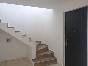 Casa en Venta en Parques de Santa Cruz del Valle, Tlaquepaque
