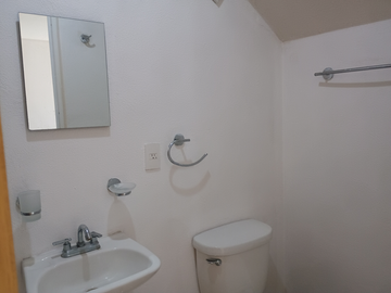 Casa en Venta en Parques de Santa Cruz del Valle, Tlaquepaque