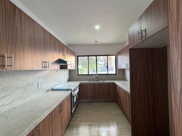 Casa nueva en renta c Roof Garden en Bosquetto | Zona Solares - Bosques Vallarta