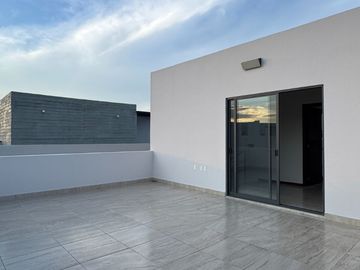 Casa nueva en renta c Roof Garden en Bosquetto | Zona Solares - Bosques Vallarta