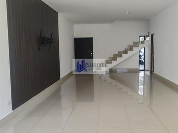 CASA RENTA PRIVADA DALIA EL YERBANIZ EL BARRIAL SANTIAGO CARRETERA NACIONAL