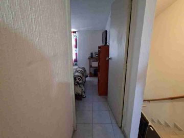 Bonita casa 2 pisos