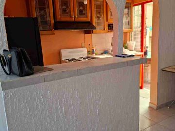 Bonita casa 2 pisos