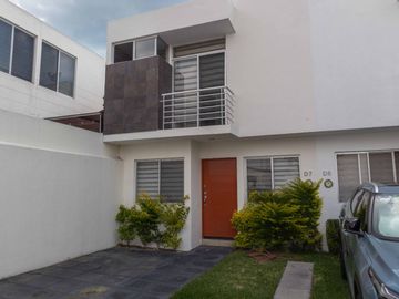 casa renta Parque Arrayanes Zapopan Jalisco