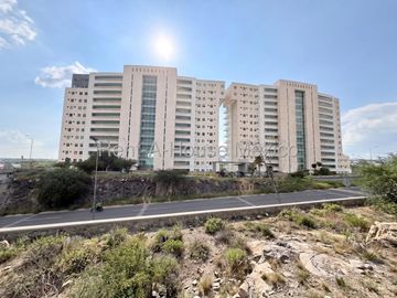 RENTA DEPARTAMENTO JURIQUILLA AMUEBLADO WISE LIVING.
