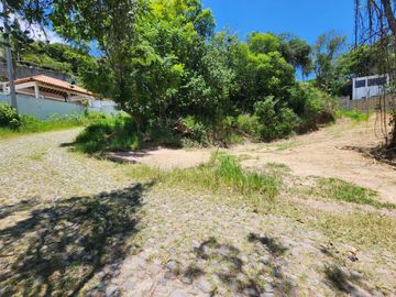 LOTE CAMELIA II MANZANA III ubicado en el FRACCIONAMIENTO RANCHO SAN DIEGO, IXTAPAN DE LA SAL, PUEBLO MÁGICO, Estado de México.