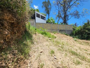 LOTE CAMELIA II MANZANA III ubicado en el FRACCIONAMIENTO RANCHO SAN DIEGO, IXTAPAN DE LA SAL, PUEBLO MÁGICO, Estado de México.