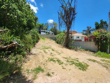 LOTE CAMELIA II MANZANA III ubicado en el FRACCIONAMIENTO RANCHO SAN DIEGO, IXTAPAN DE LA SAL, PUEBLO MÁGICO, Estado de México.