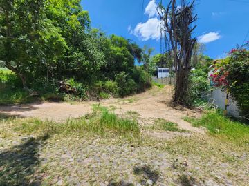 LOTE CAMELIA II MANZANA III ubicado en el FRACCIONAMIENTO RANCHO SAN DIEGO, IXTAPAN DE LA SAL, PUEBLO MÁGICO, Estado de México.