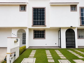 CASA EN VENTA EN HACIENDA LERMA, LA ESTACIÓN, CARRETERA MEXICO - TOLUCA, TREN INTERURBANO