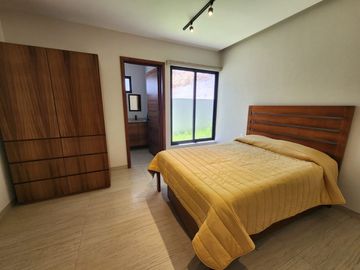 CASA BELLAVISTA II DE DOS NIVELES CON JARDÍN, ALBERCA CLIMATIZADA, JACUZZI Y PALAPA EN RANCHO SAN DIEGO.