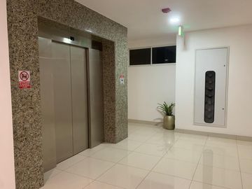 Alquilo Departamento Amoblado de 3 Dormitorios en Terranostra