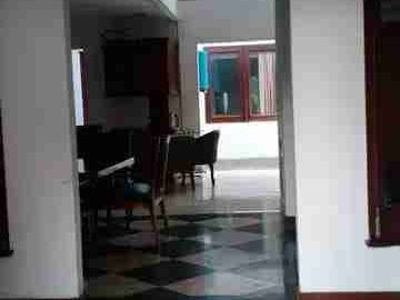 rumah 2lt jual pake murah di Pejaten pasar Minggu dkt unas