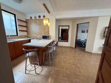 Vendo Flat en 2do Piso Frente Al Parque Kennedy - Miraflores