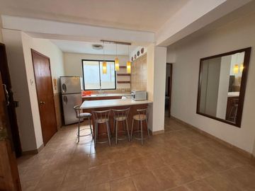 Vendo Flat en 2do Piso Frente Al Parque Kennedy - Miraflores