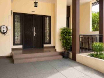 Rumah 2 Lantai Rapih Siap Huni LT 160 Di Raffles Hills Cibubur