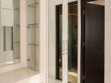 Rumah 2 Lantai Rapih Siap Huni LT 160 Di Raffles Hills Cibubur