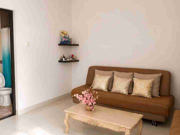 Rumah 2 Lantai Rapih Siap Huni LT 160 Di Raffles Hills Cibubur