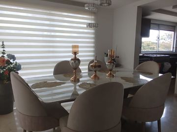 EN VENTA CASA VALLERROBLEDO ESQUINERA
