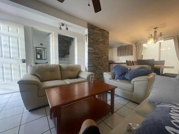 Casa Amueblada en Renta en Praderas de Agua Azul, León, Gto.