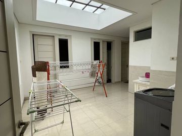Rumah Mewah Fully Furnished Dalam Perumahan Bale Hinggil Jalan Kaliurang Km6 Ngaglik Sleman