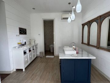 Rumah Mewah Fully Furnished Dalam Perumahan Bale Hinggil Jalan Kaliurang Km6 Ngaglik Sleman