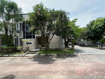 Rumah Mewah Fully Furnished Dalam Perumahan Bale Hinggil Jalan Kaliurang Km6 Ngaglik Sleman