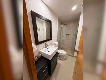 Departamento con vista al mar, muelle y amenidades, en Peninsula Grand, venta