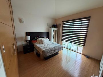 VENDO CASA EN LA MARINA, ZONA DORADA DE LEON, CON EXCELENTES ACABADOS