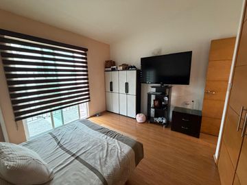 VENDO CASA EN LA MARINA, ZONA DORADA DE LEON, CON EXCELENTES ACABADOS