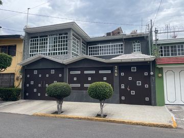 CASA EN VENTA EB VALLE CEYLAN