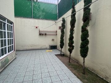 CASA EN VENTA EB VALLE CEYLAN