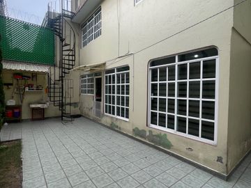 CASA EN VENTA EB VALLE CEYLAN