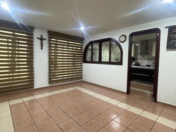 CASA EN VENTA EB VALLE CEYLAN