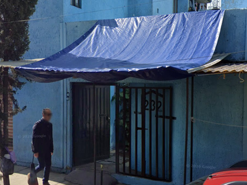 Casa en Venta en C. Tetrazzini 232, Vallejo, Gustavo A. Madero, 07870 Ciudad de México, CDMX