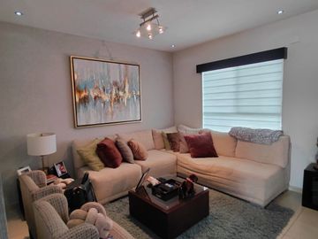 CASA EN RENTA EN RESIDENCIAL DE LA SIERRA