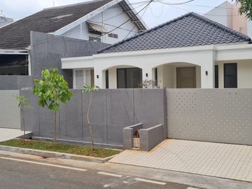 DIJUAL Rumah Baru Cantik Luas Perumahan Komplek Cipinang Elok 2,  Jatinegara, Jaktim