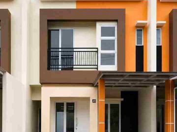 Rumah Luxury Siap Huni Strategis di Jatimurni, Bekasi