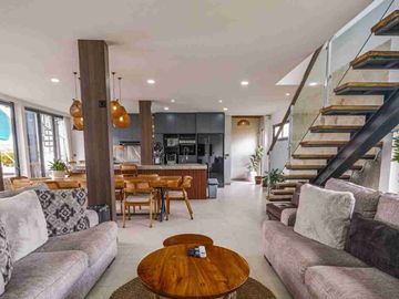 5 bedroom luxury villa