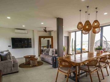 5 bedroom luxury villa