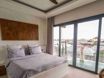 5 bedroom luxury villa