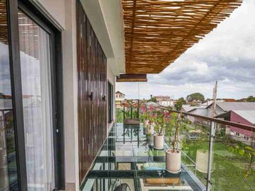 5 bedroom luxury villa