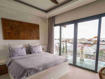 5 bedroom luxury villa