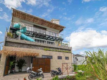 5 bedroom luxury villa