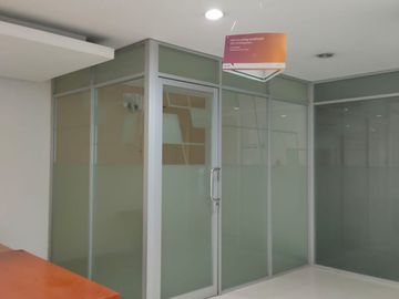 DISEWAKAN RUKO HOEK – SUMMARECON BEKASI  Lokasi Strategis – Jl. Ahmad Yani, Summarecon Bekasi